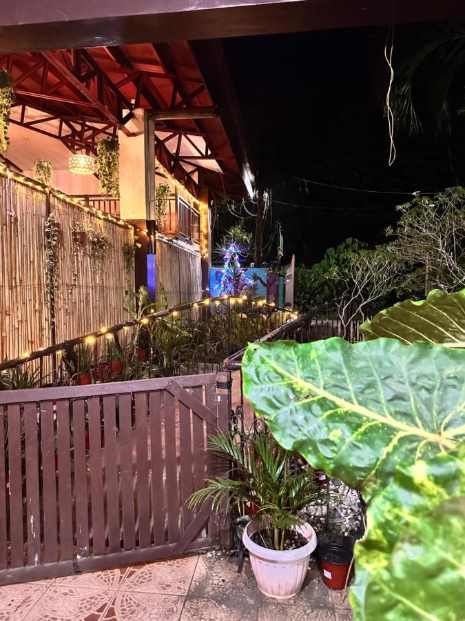Close To The Airport, City Center, Accessible - Amancio'S New Extension Puerto Princesa Esterno foto